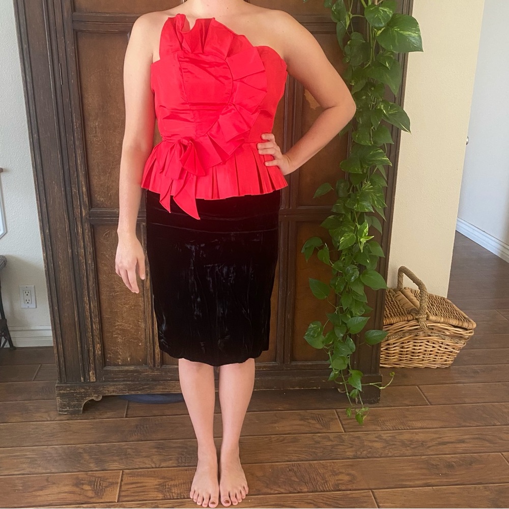 Vintage red and black velvet cocktail dress - Picture 16 of 16